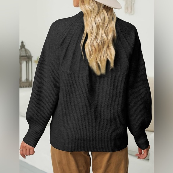 Stylish Black Ribbed Sweater - Picture 2 of 7